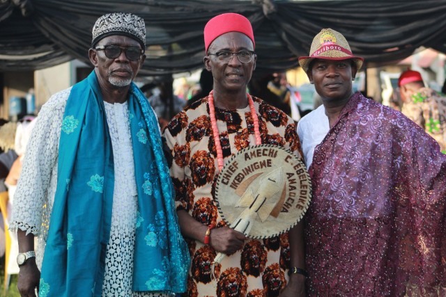 (Middle) AASDU President  Chief Sir Amechi Ebeledike, FCA (Ikedinigwe Anaocha) with other dignitaries at the cultural day event 