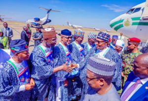 Buhari arriving jos for the campaign 